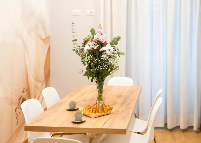 Apartment B-stay Via Ulpiano 47 *